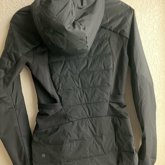 Lululemon Down For It All Jacket (Size 6) NWT - Picture 5 of 16